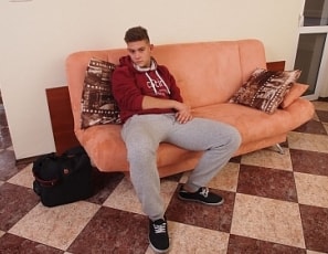 toesuckingguys.com/episodes/Piecia-Photos